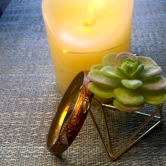 ๐
Handmade Bracelet From Belize Aquatic Life Theme ๐
- Picture 6 of 14